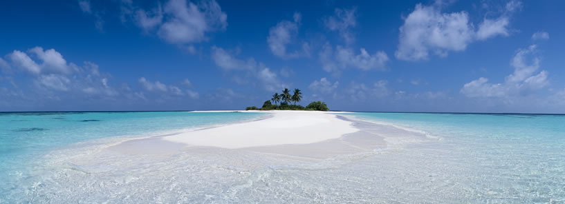 DESERTED ISLAND : MALDIVES