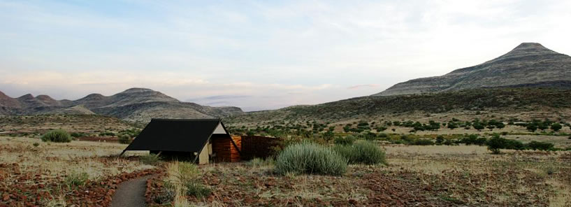 ETENDEKA MOUNTAIN CAMP : NAMIBIA ETENDEKA MOUNTAIN CAMP : NAMIBIA